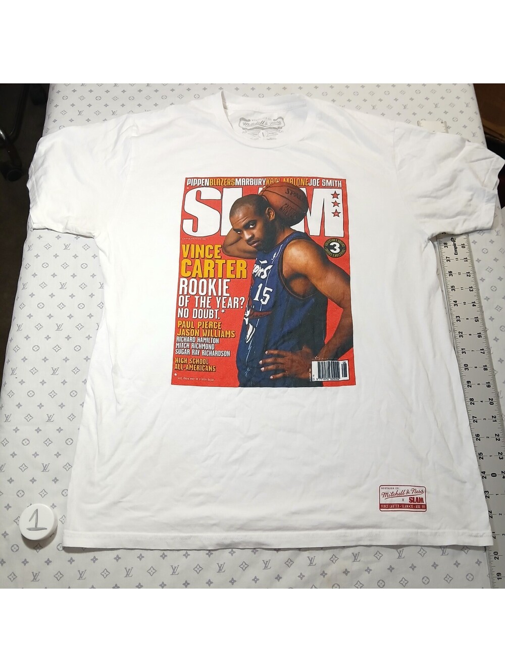 Mitchell & Ness 90s Vintage Slam Vince Carter Graphic T-Shirt White NBA Size L